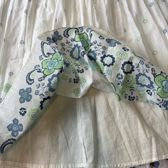 Floral White Blue Cotton Skirt Size Large - Picture 3 of 8